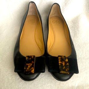Tory Burch black ballet flat tortoise shell